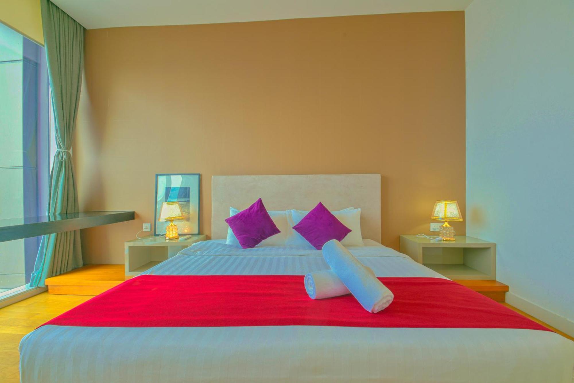 Flixses Suites At Platinum Klcc Куала-Лумпур Экстерьер фото